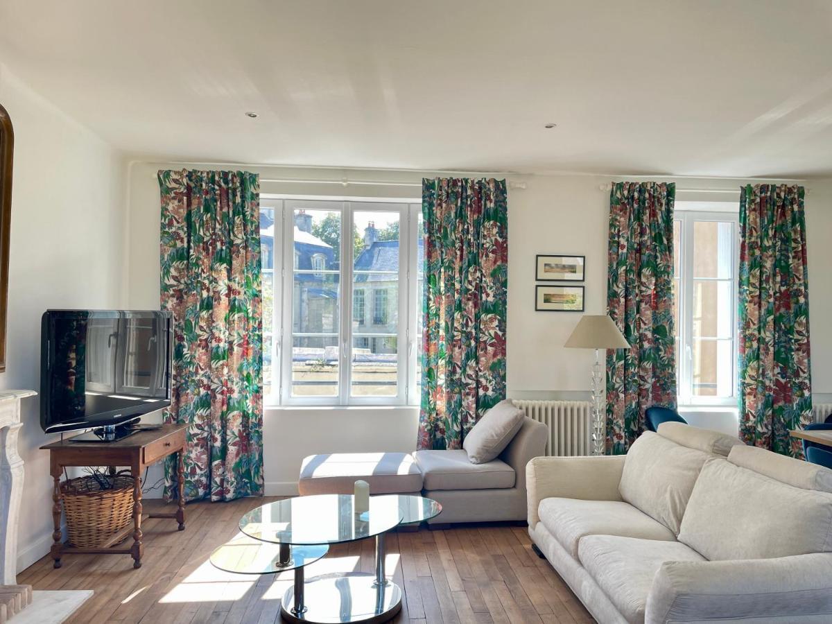 L'Orangerie Des Ursulines Apartment Bayeux Bagian luar foto