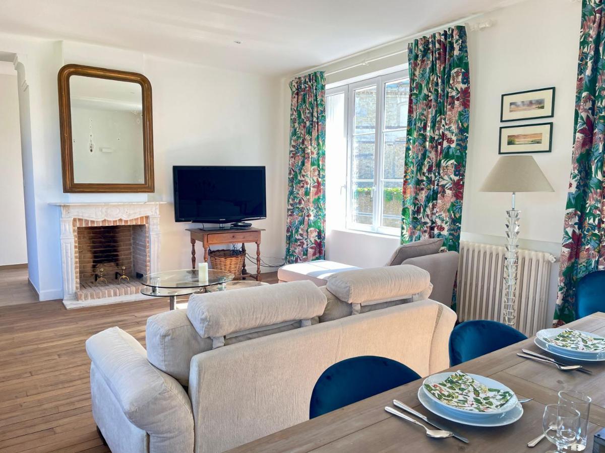 L'Orangerie Des Ursulines Apartment Bayeux Bagian luar foto